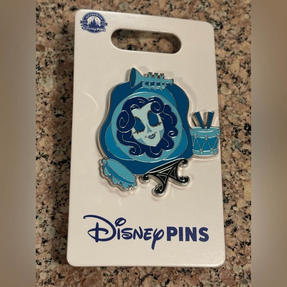 Disney Parks Madame Leota Haunted Mansion Crystal Ball Pin Seance Room 2024 NEW
